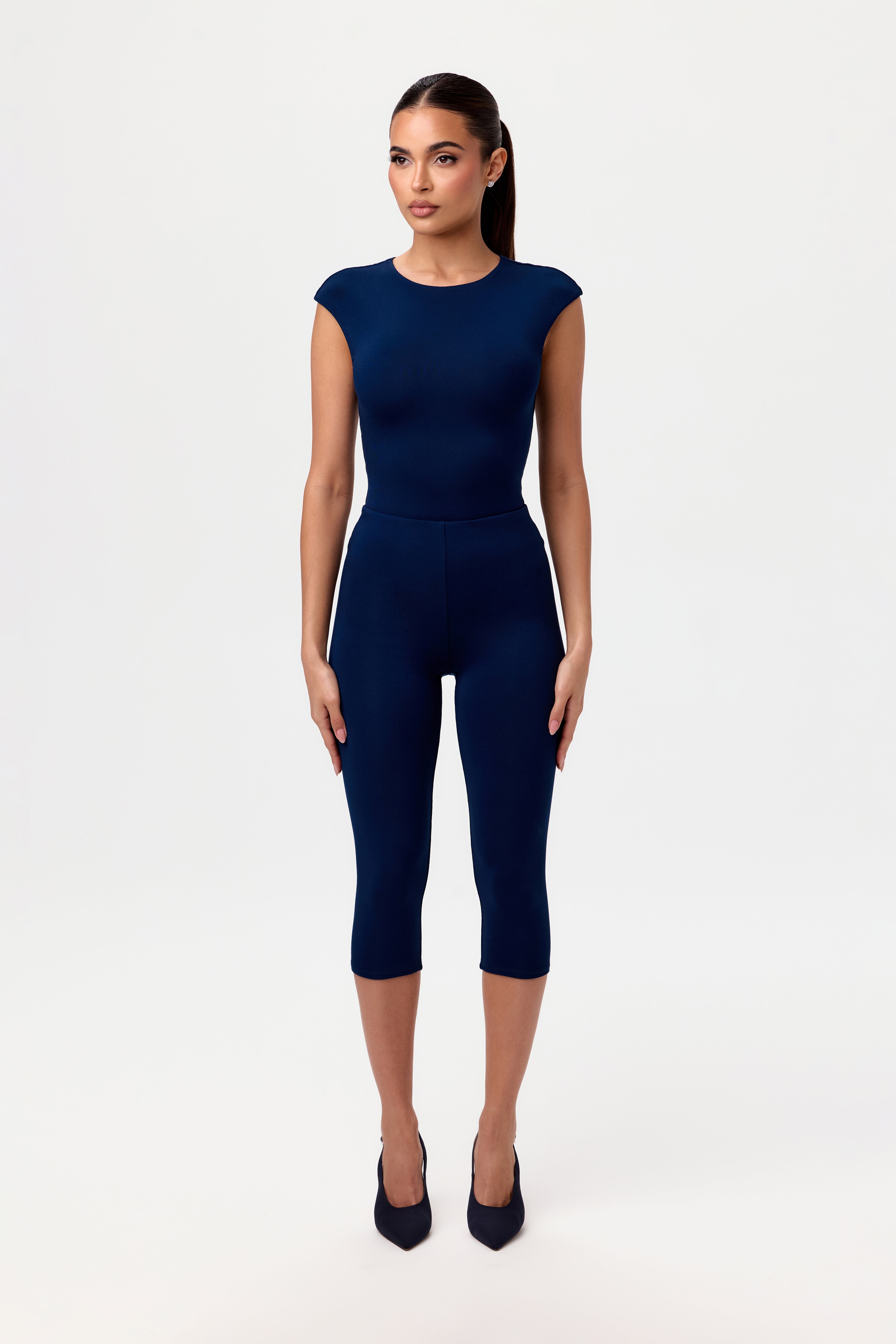 Smooth Sculpt Capri Legging