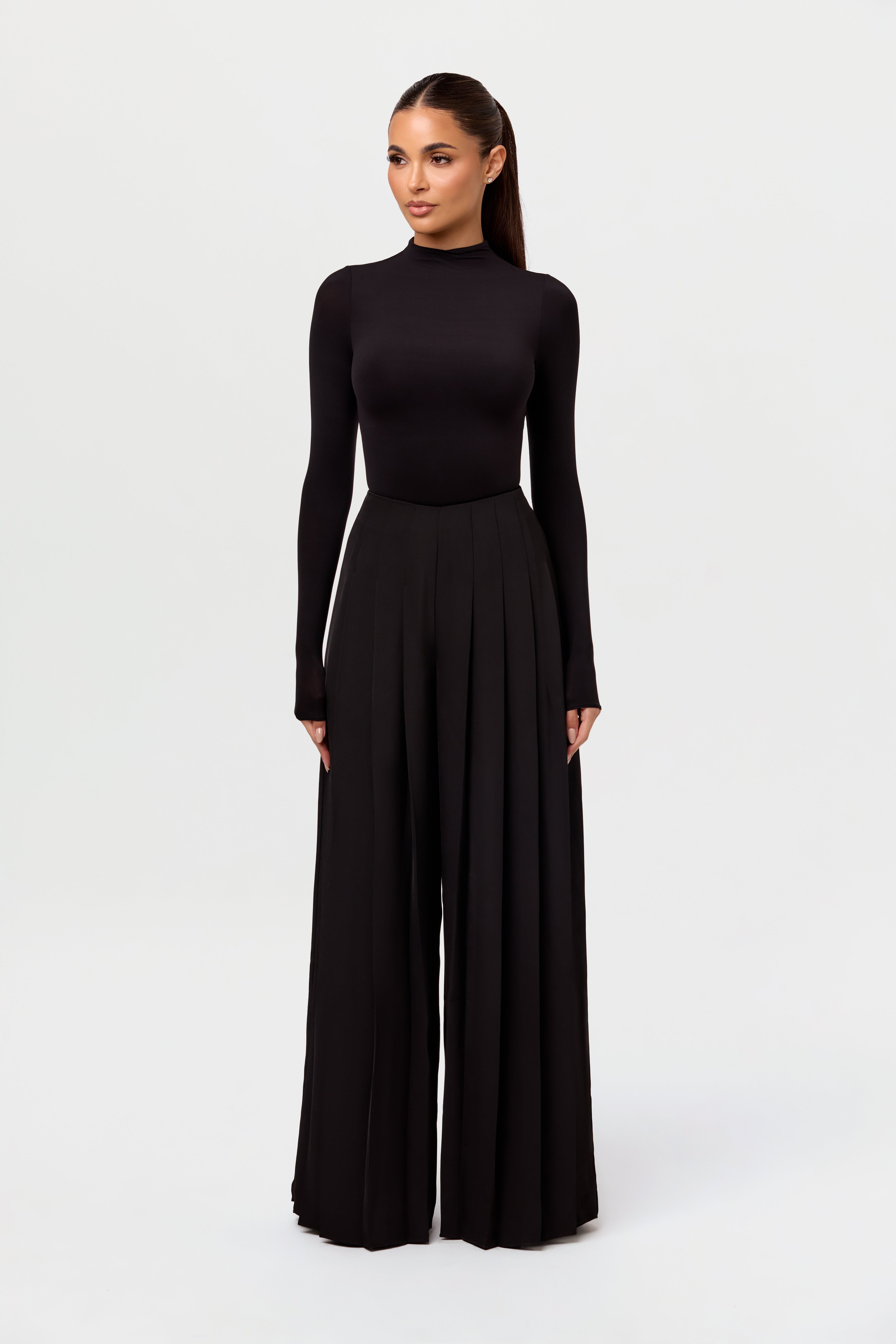 Pleated Wide Leg Pant