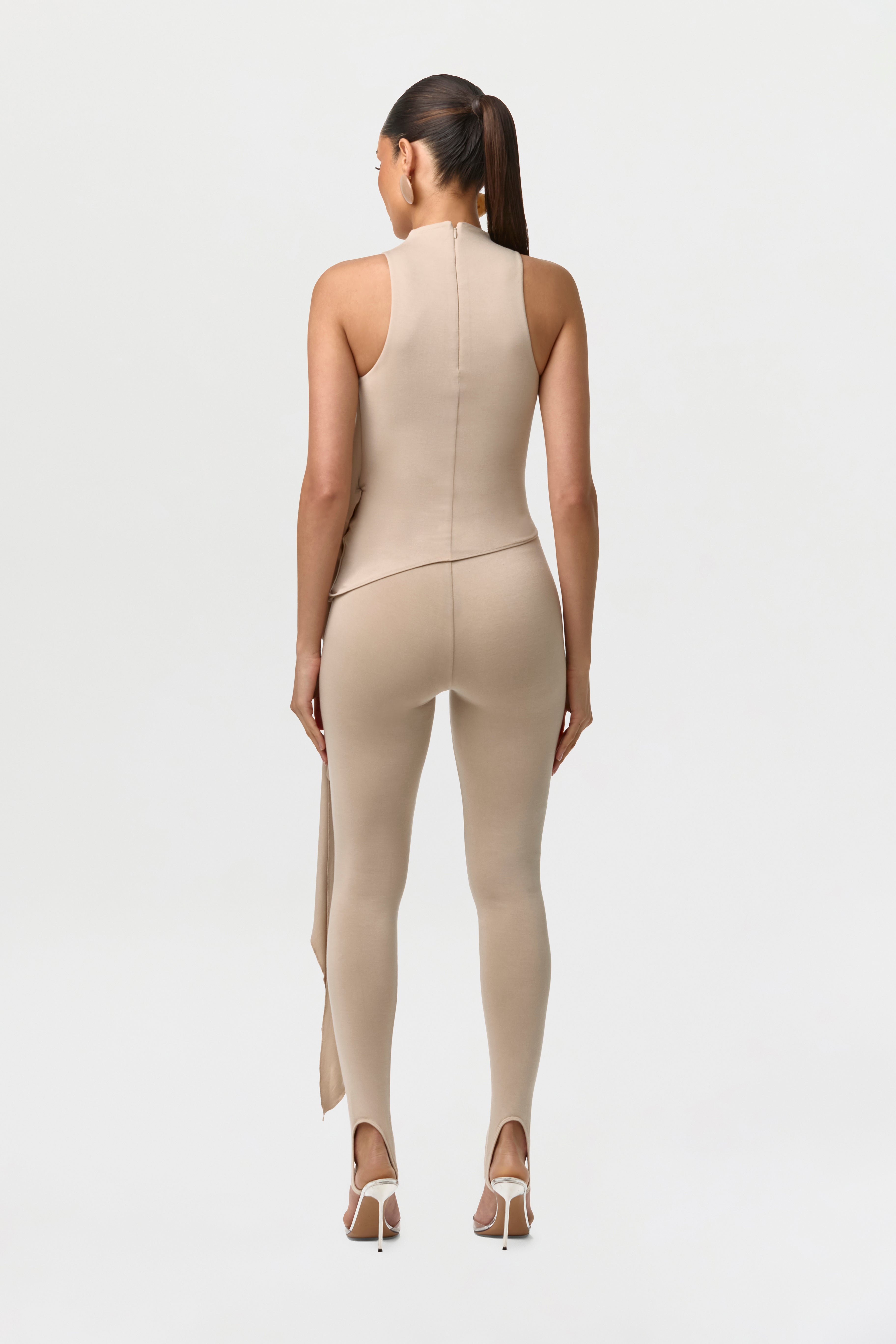 Smooth Asymmetric Stirrup Legging