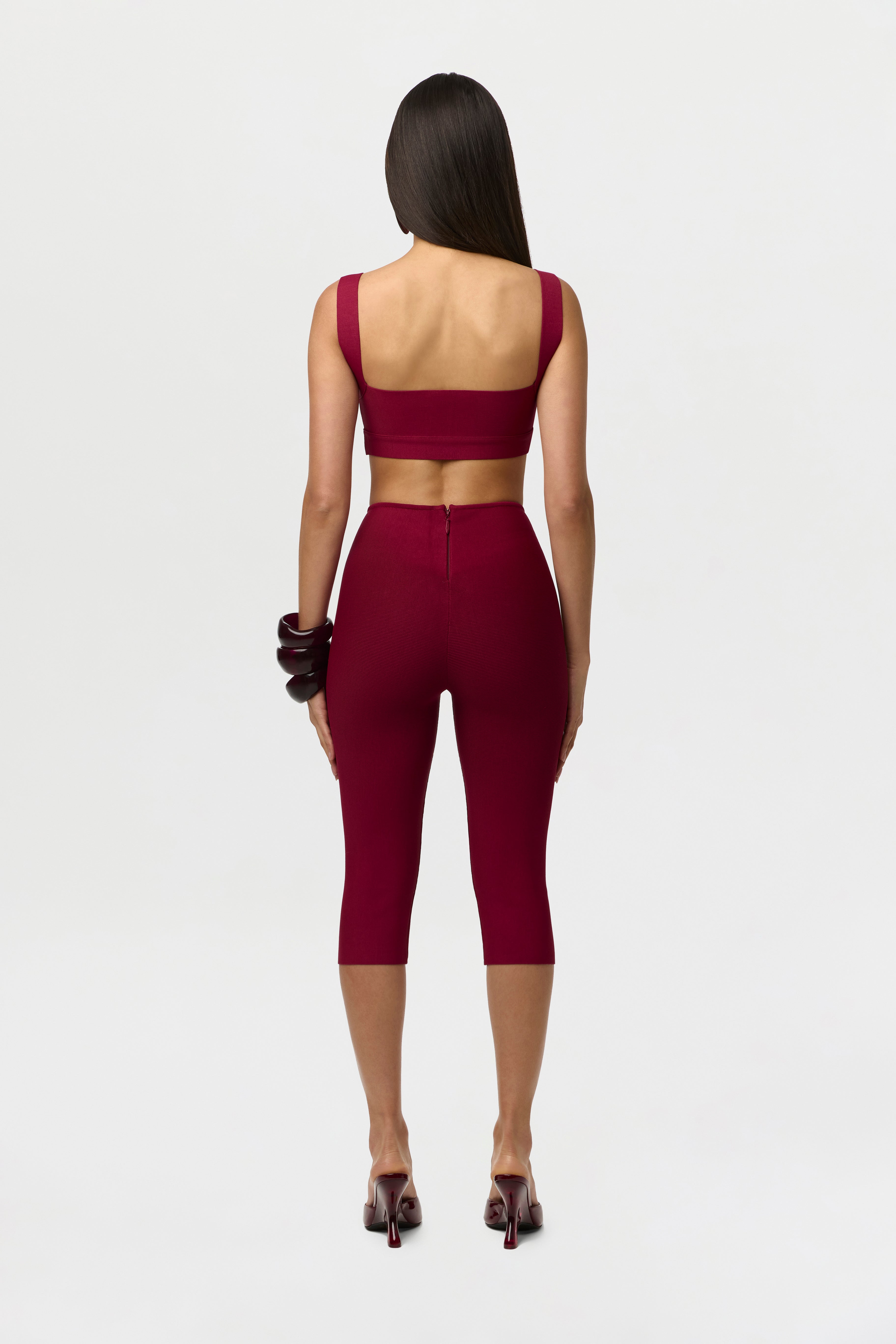 Knit Sculpt Capri Leggings